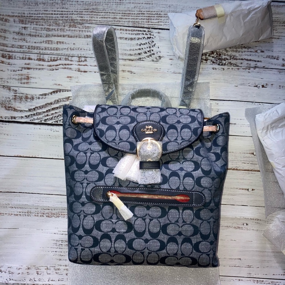 🔥RETIRED😍Coach Kleo Backpack in Signature Chambray - Picture 9 of 12